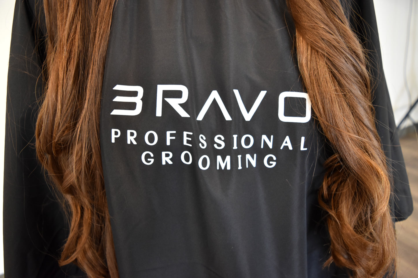 Bravo Cutting Cape